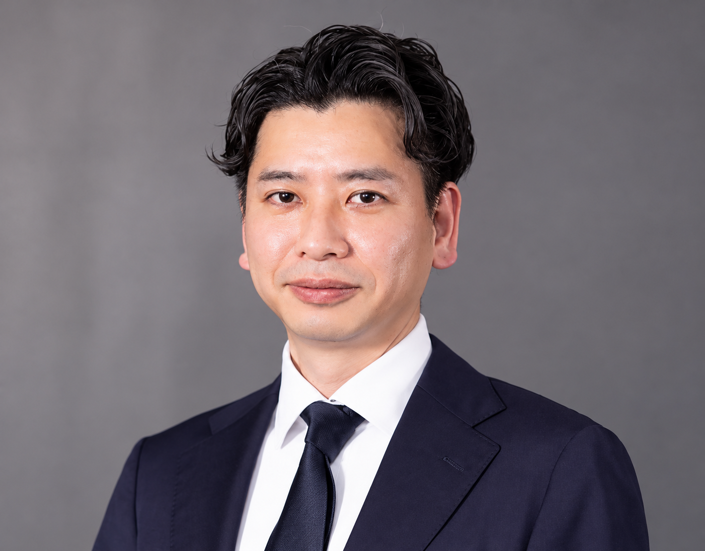 井上 佳洋 氏